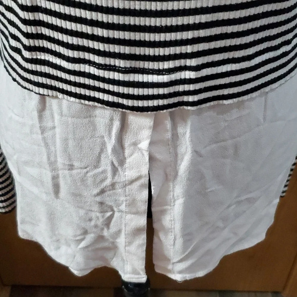 Bke red striped layered look long sleeve light comfy top - Picture 3 of 6